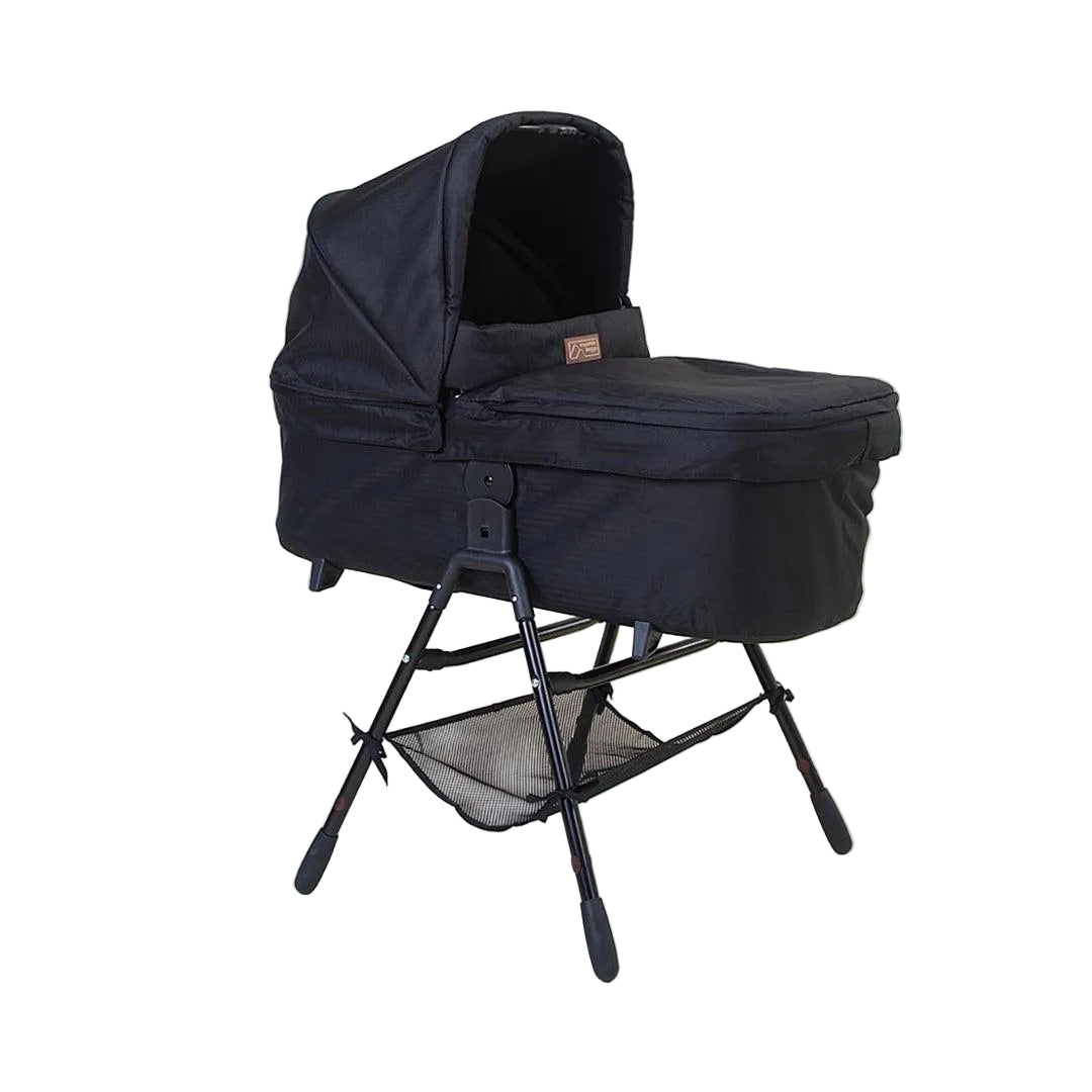 Mountain Buggy Urban Jungle V4 Carrycot Plus Heritage Collection Caviar